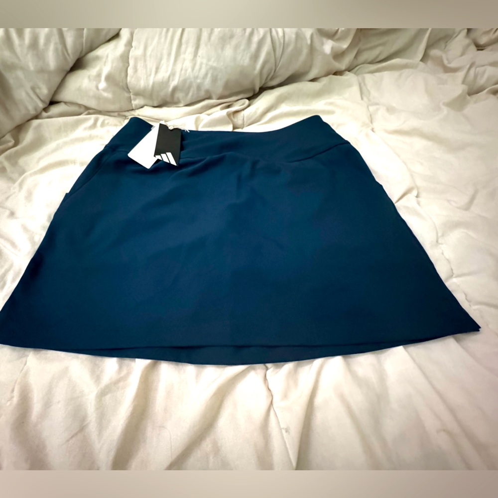 Adidas skort/skirt navy size M or L NWT!